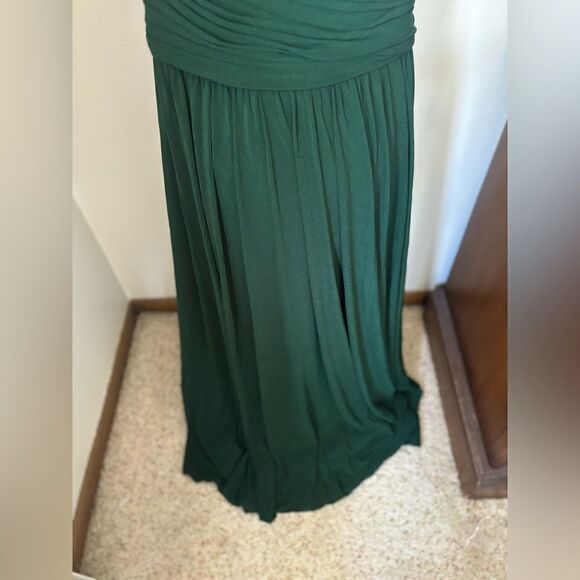 La Femme green off the shoulder rusched long gown size 8 - Picture 8 of 13